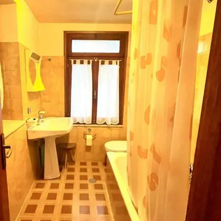 公寓 Monte Rosa Lys 加比